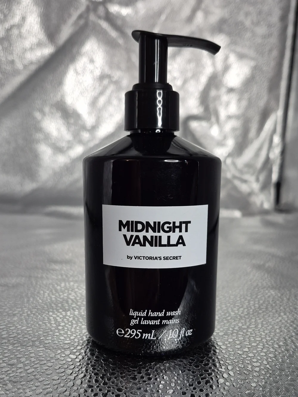 Victoria's Secret Midnight Vanilla Hand Soap - Black